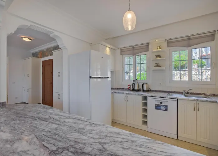 Karandjo ヴィラ フェティエ