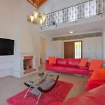Karandjo Villa